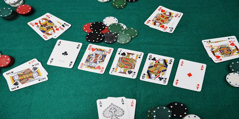 Bí quyết đánh bài Texas Poker nhanh làm giàu nhất